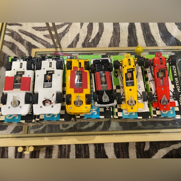 Vintage Collection of 1/32 Scale Scalextric plastic slot cars. - Picture 9 of 15